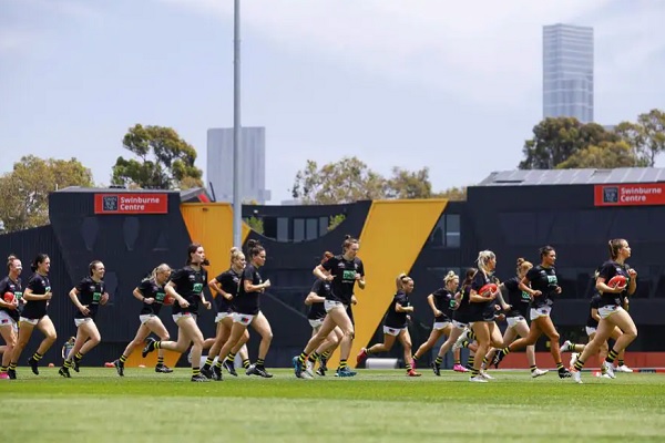 Swinburne University extends Richmond AFLW partnership